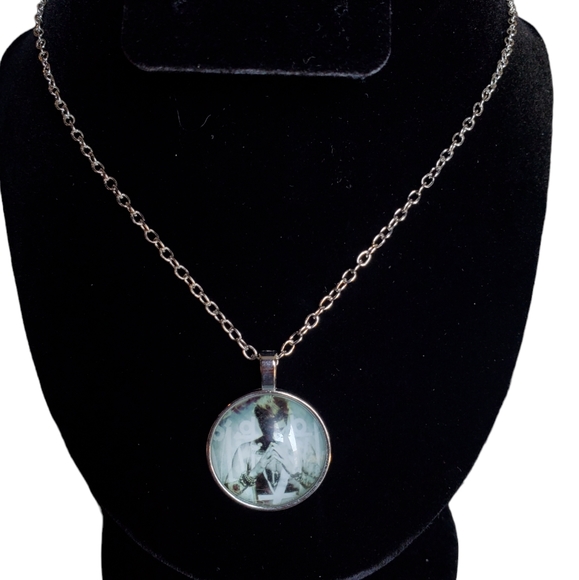 Jewelry - Justin Bieber pendant necklacae